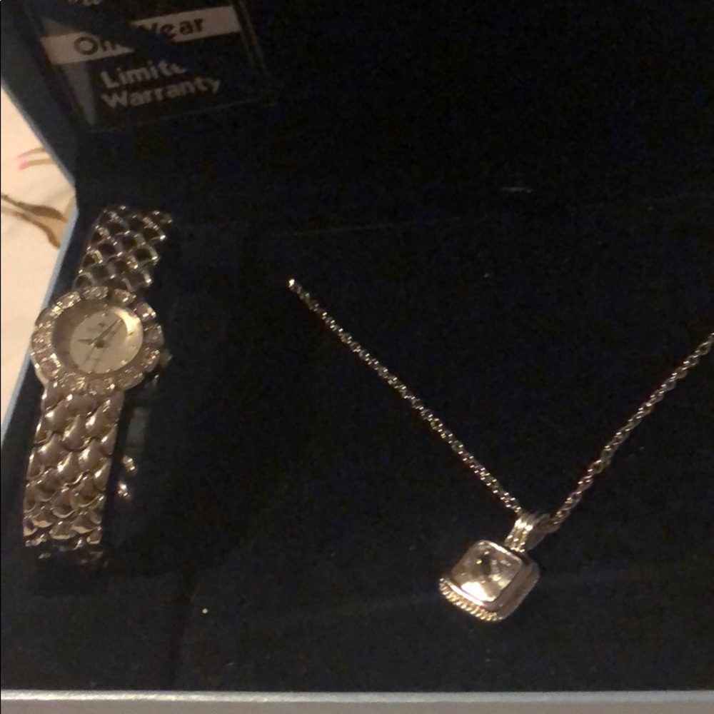 BELL & ROSE NECKLACE AND WATCH - Picture 4 of 4